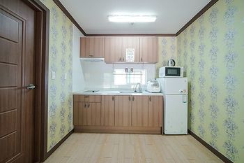 Отель Danyang Wood Scented Pension Экстерьер фото